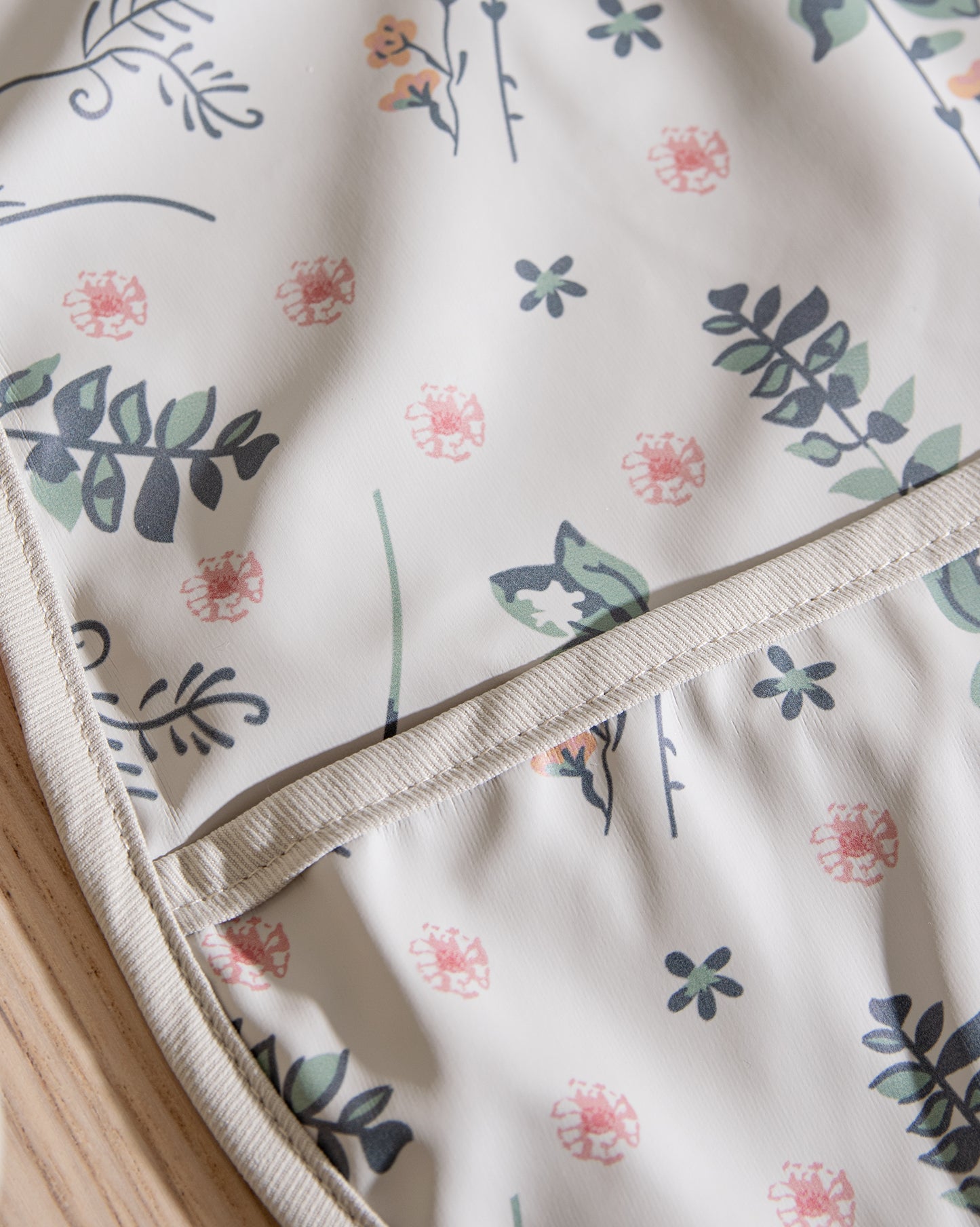 Avtorkbar/Vattentät Haklapp - Meadow Flowers