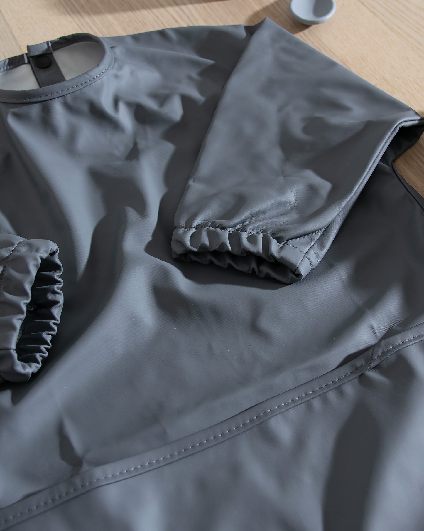 Langærmet hagesmæk - Grå