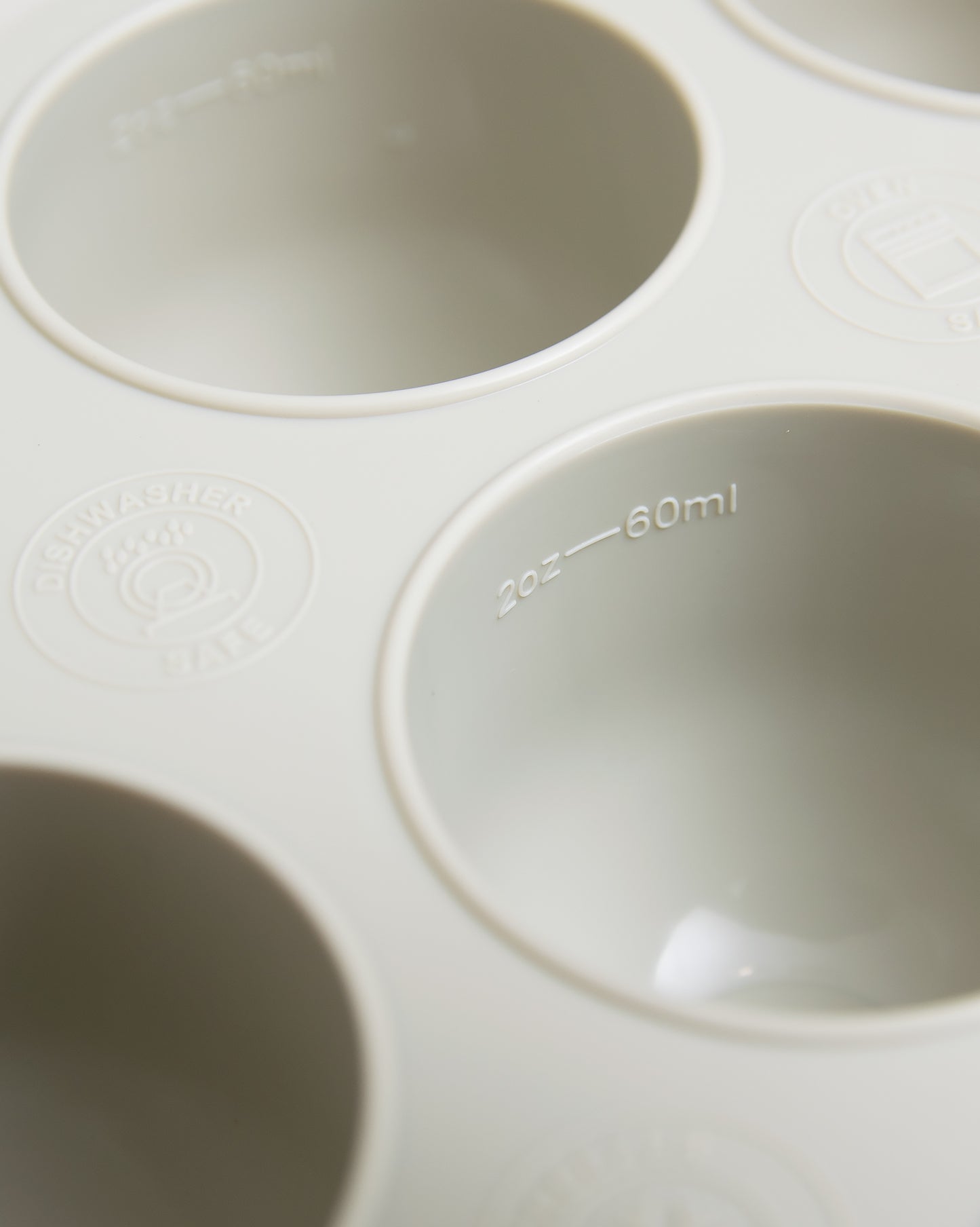 Silikonimuotti lastenruoalle ja soseille - Hiekka