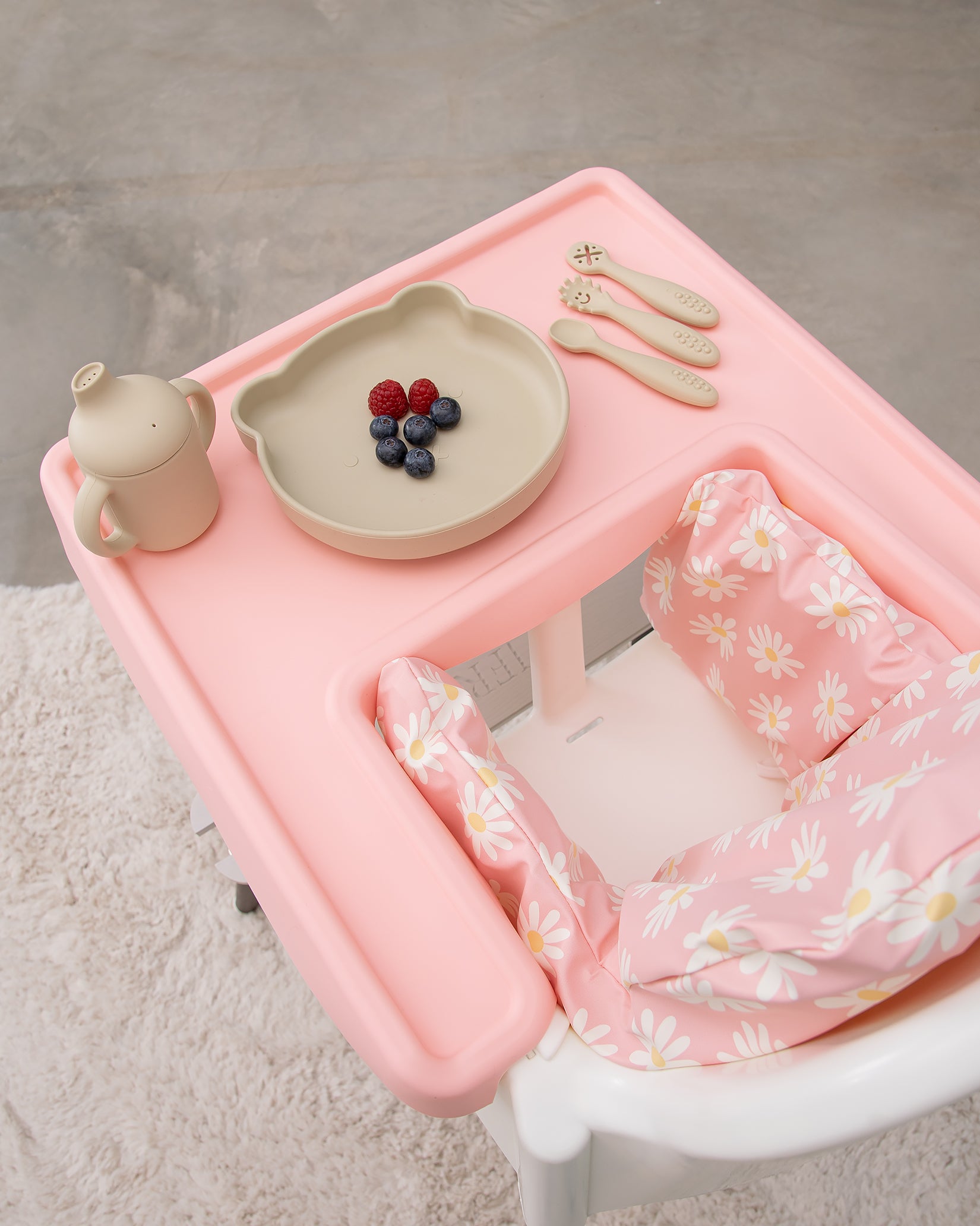 Full-Coverage Silicone Tray Mat - Pink