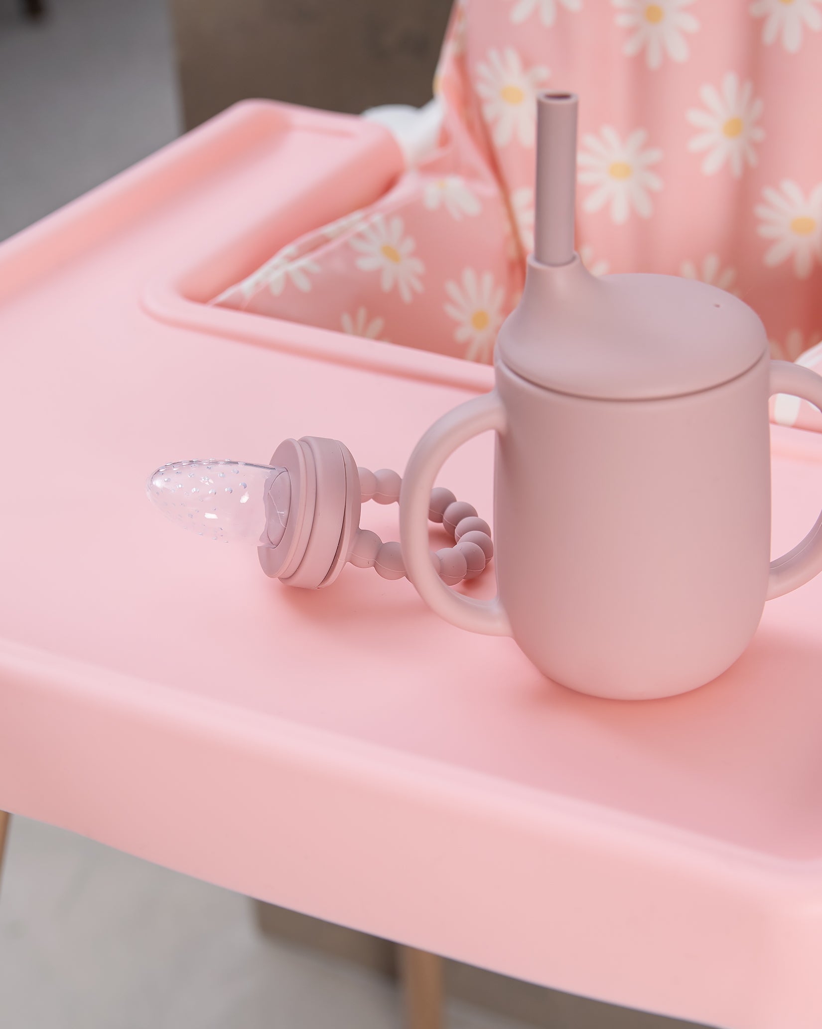 Full-Coverage Silicone Tray Mat - Pink