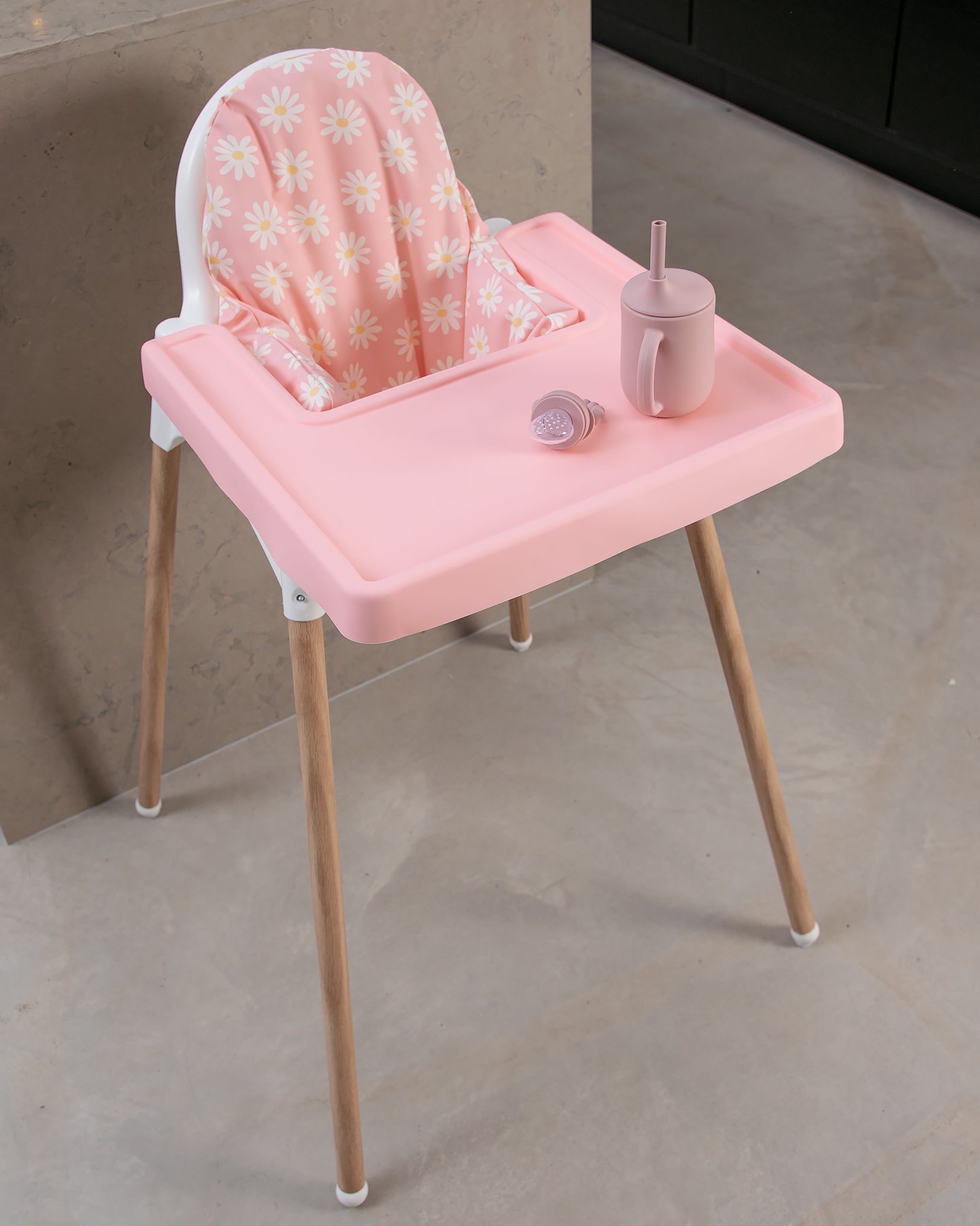 Full-Coverage Silicone Tray Mat - Pink