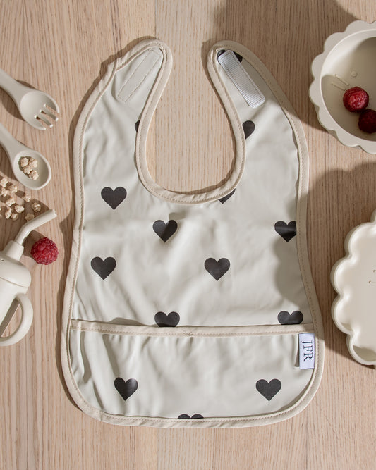 Avtorkbar/Vattentät Haklapp - Beige Med Hjärtan