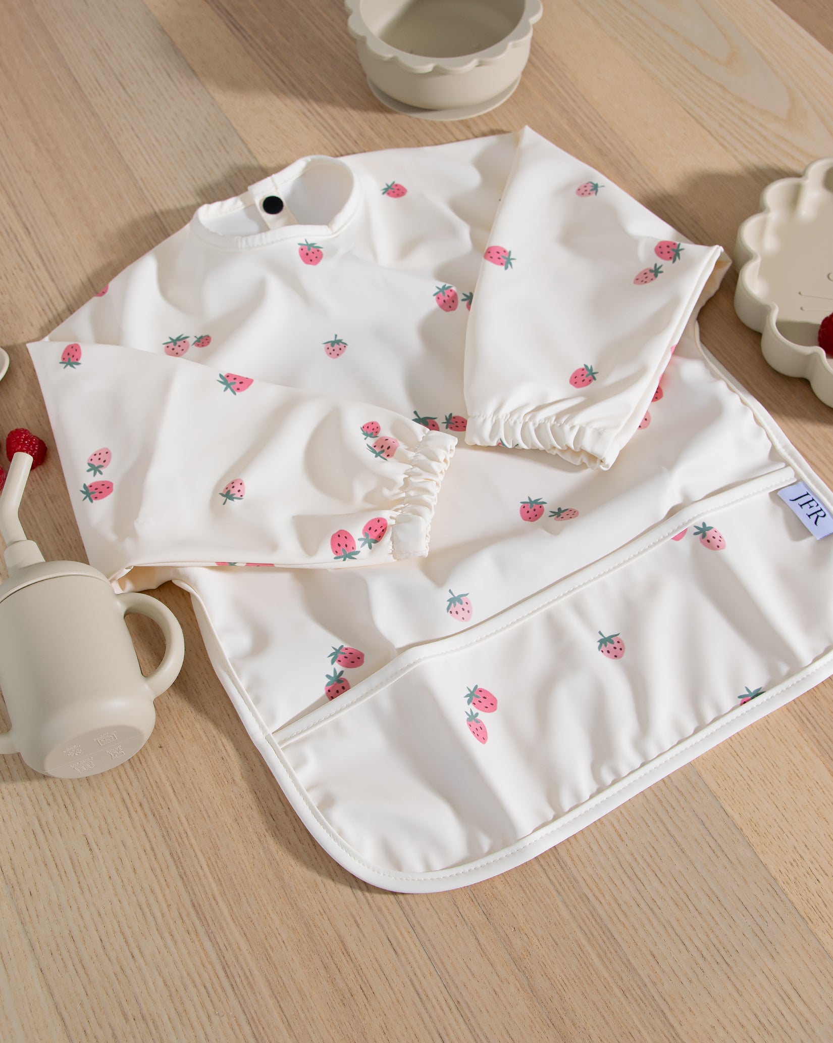 Long-Sleeved Bib - Strawberry Dream