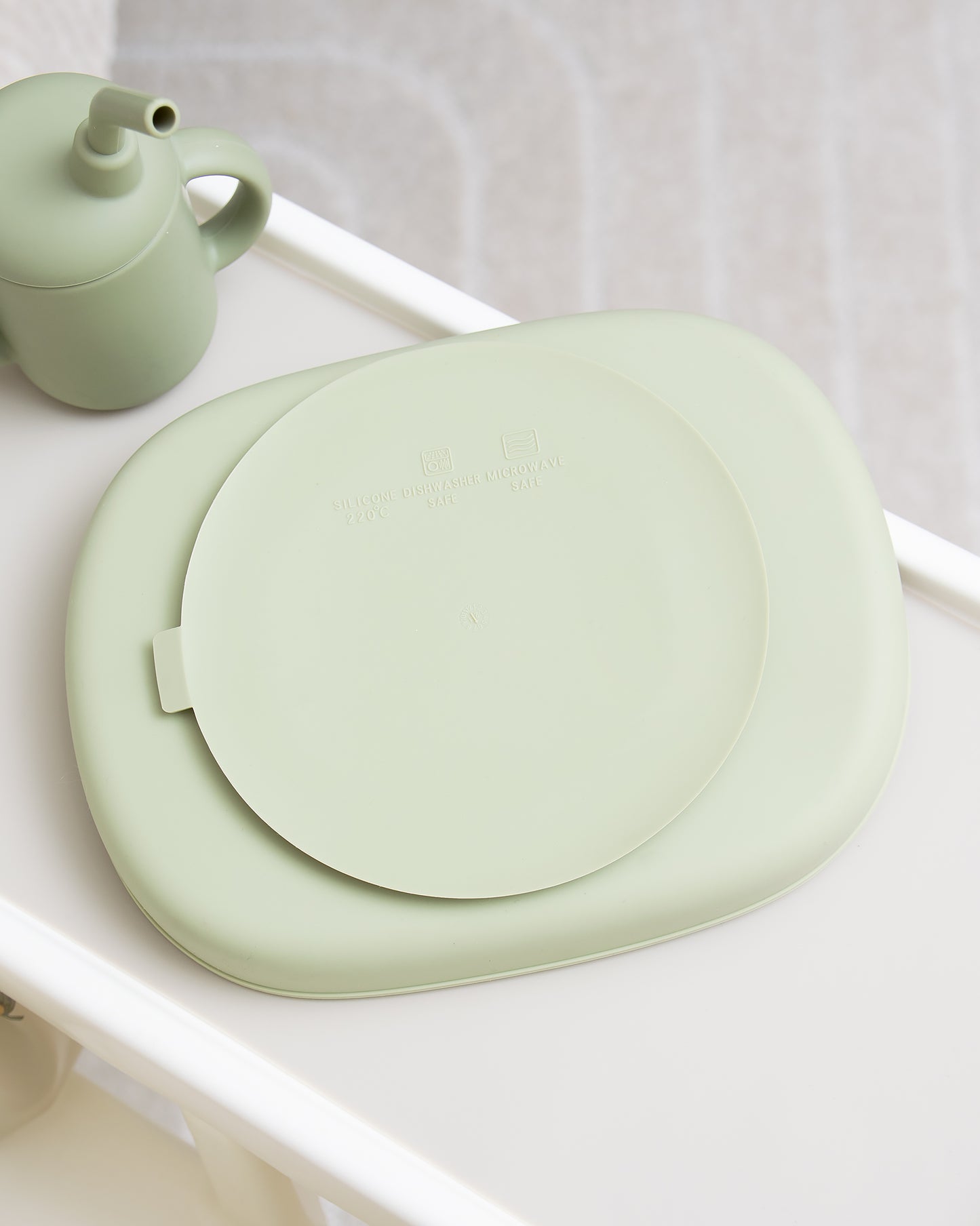 Divided Children's Plate with 4 Compartments - Matcha