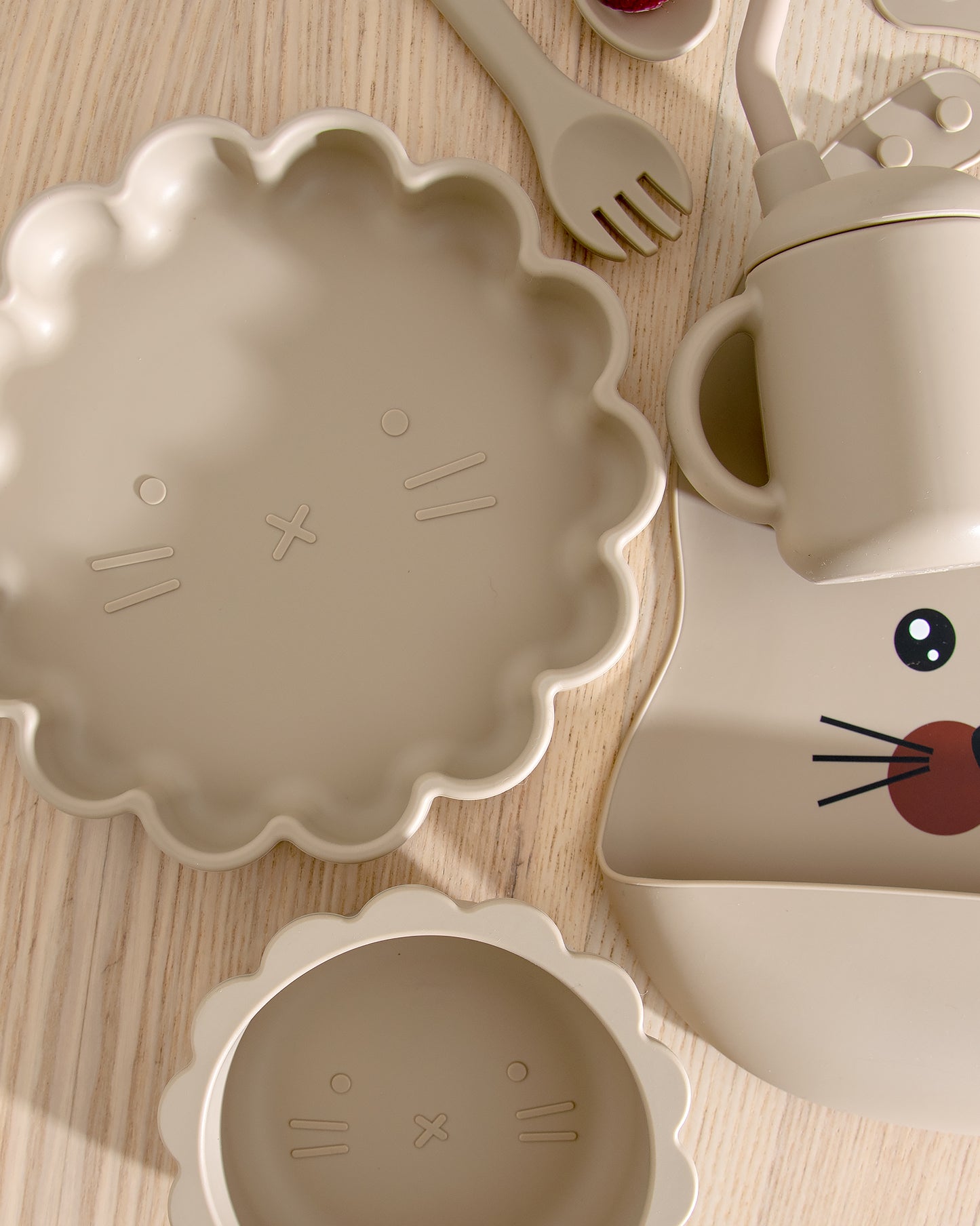 Complete Luxury Children's Dinner Set - Taupe