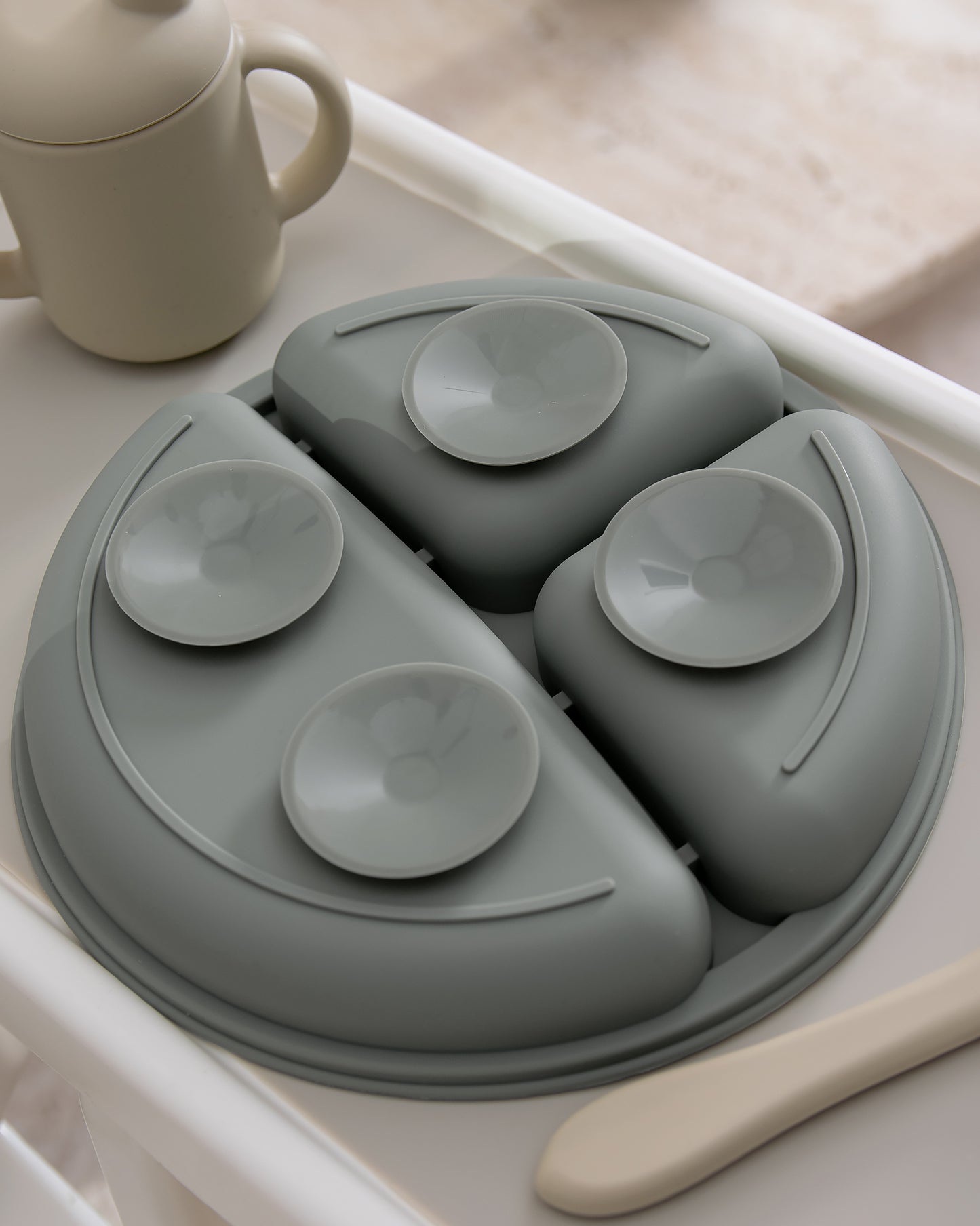 Uppdelad Barntallrik 4 Sugproppar - Dusty Green