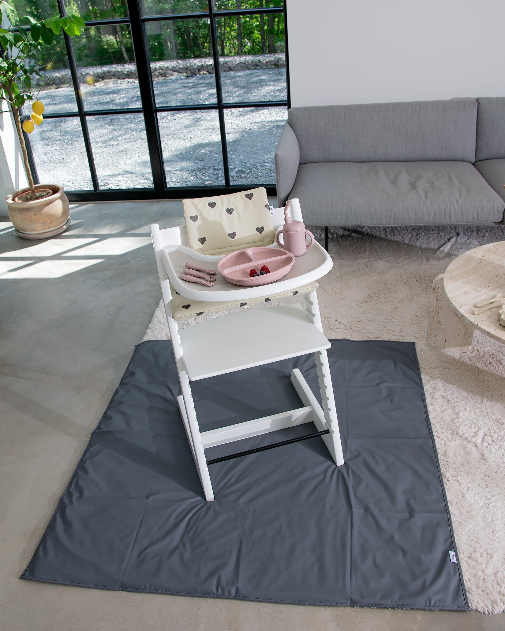 Floor protector for high chair - Grey