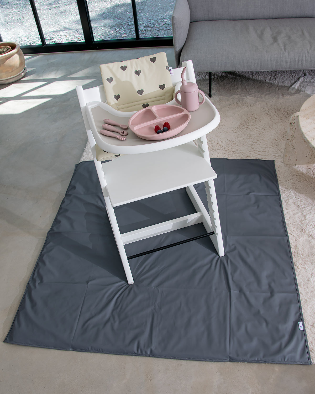 Floor protector for high chair - Grey