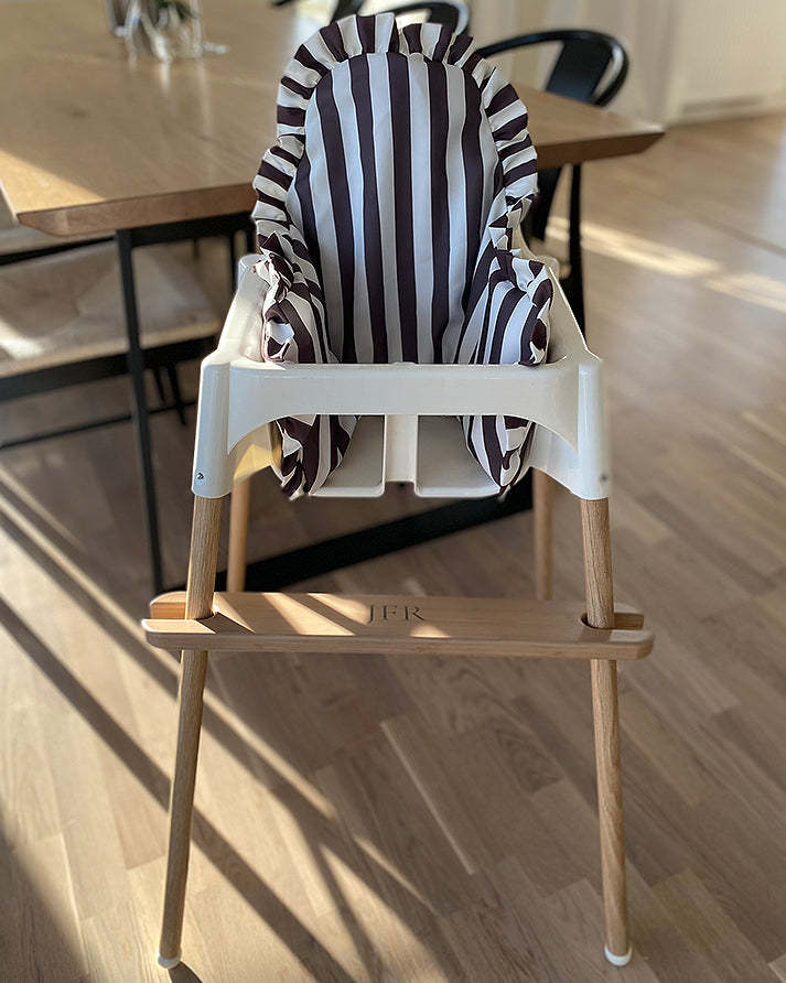 Pudebetræk med flæse til IKEA Antilop - Wide Brown Stripes