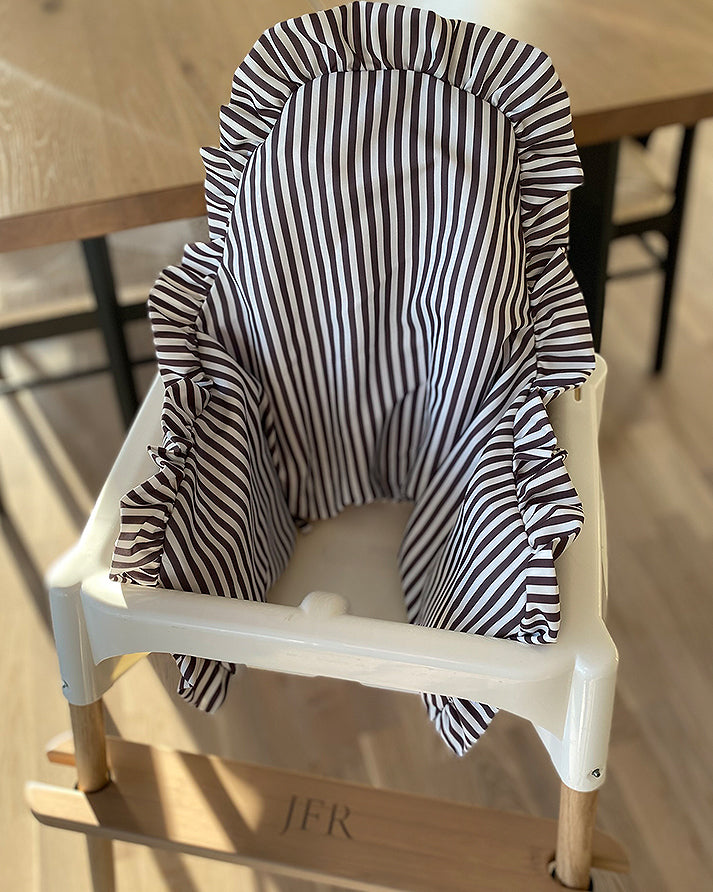 Pudebetræk med flæse til IKEA Antilop - Truffle Stripes