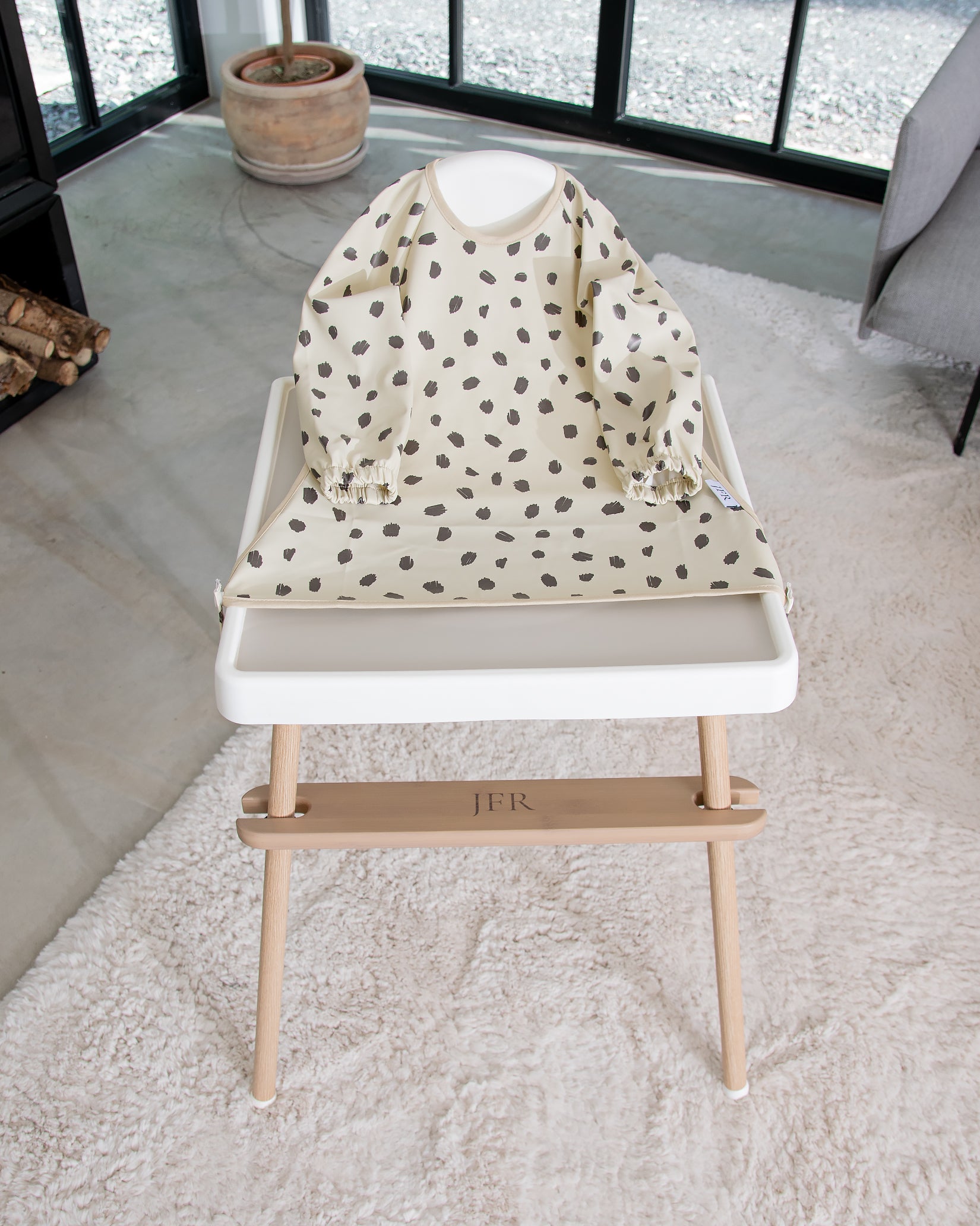 Långärmad Haklapp Med Förkläde - Pricken Beige