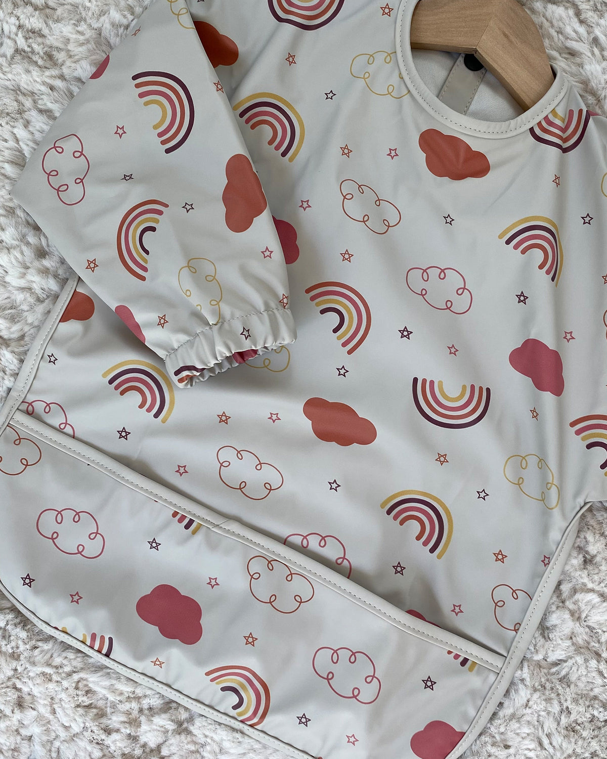 Long-sleeved bib - Beige Clouds
