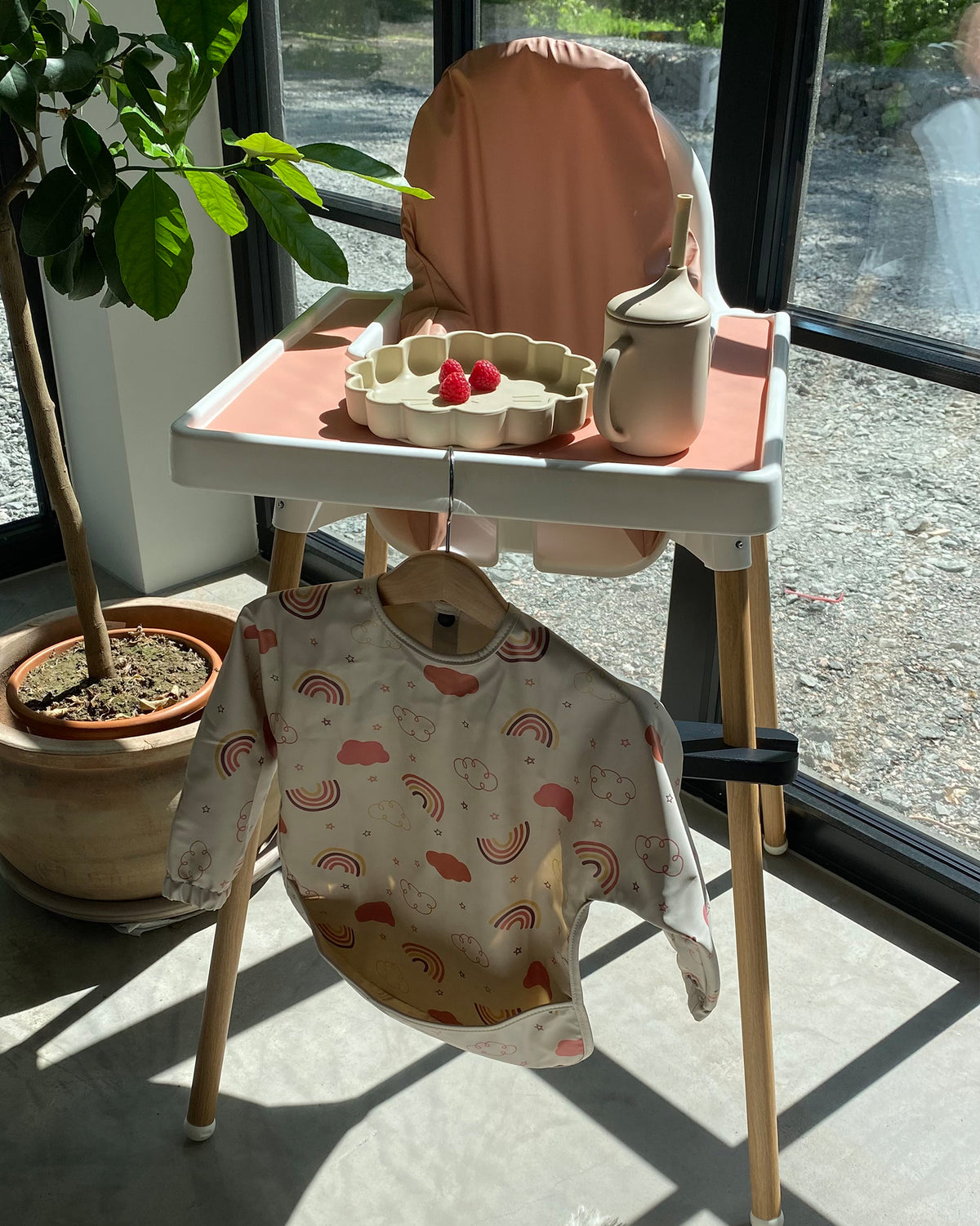 Long-sleeved bib - Beige Clouds